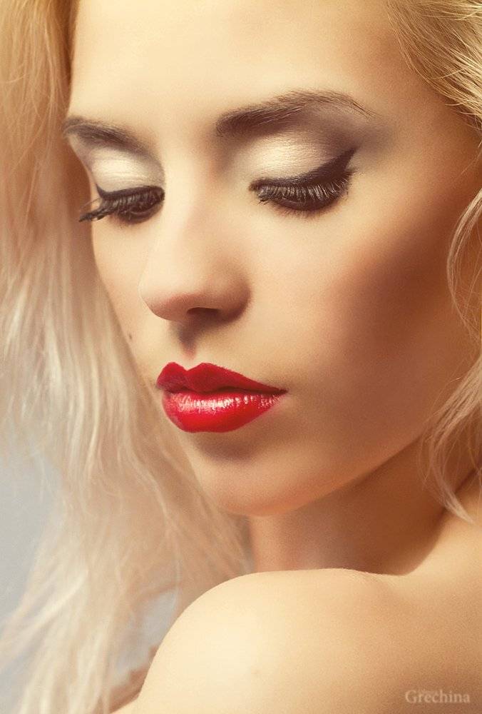 , Леся Гречина