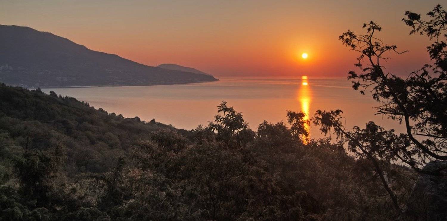 Утро, Ливадия. Автор: Алексей крым, море , весна, Алексей