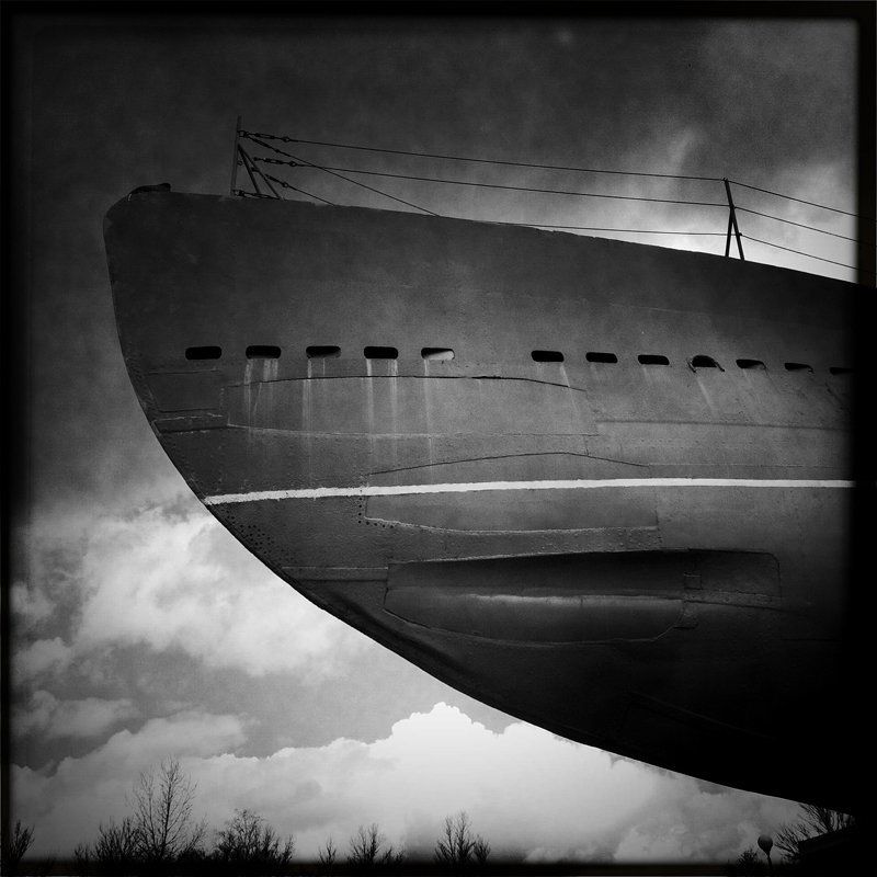 Корабли уходят в небоphoto preview