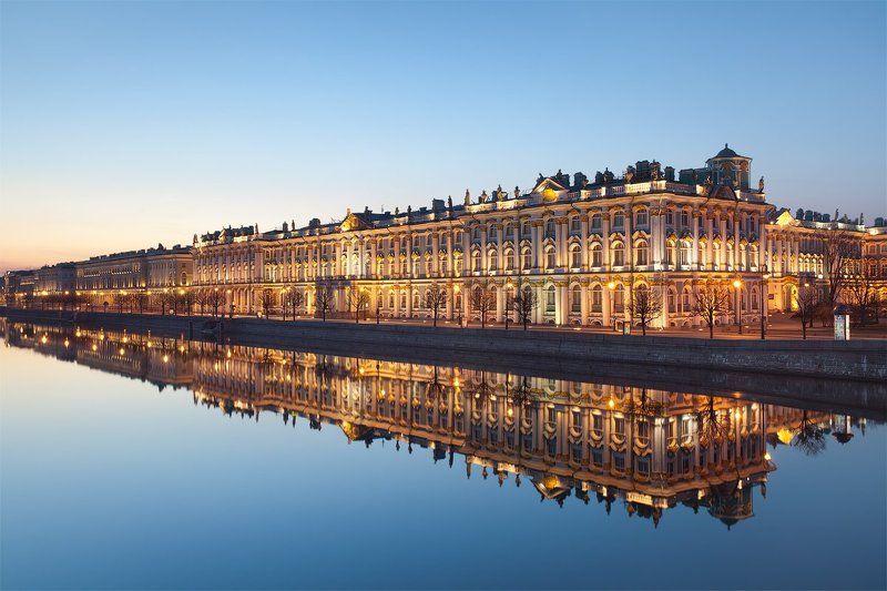 санкт-петербург, нева, дворцовая, набережная, утро, рассвет, штиль, эрмитаж, апрель, отражение Государственный Эрмитажphoto preview