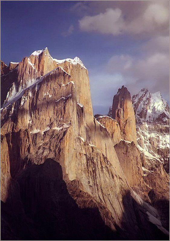 trango towers, каракорум, балторо Trango Towers (6286 m). Pakistan.photo preview