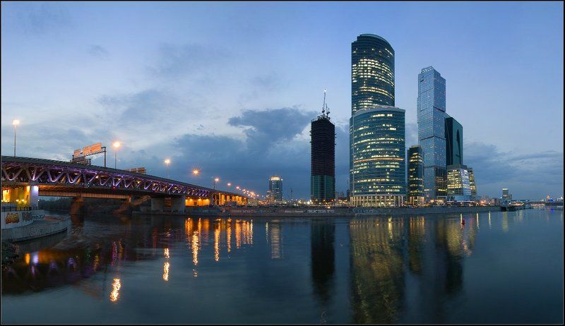 москва-сити Обычный вечер над Ситиphoto preview