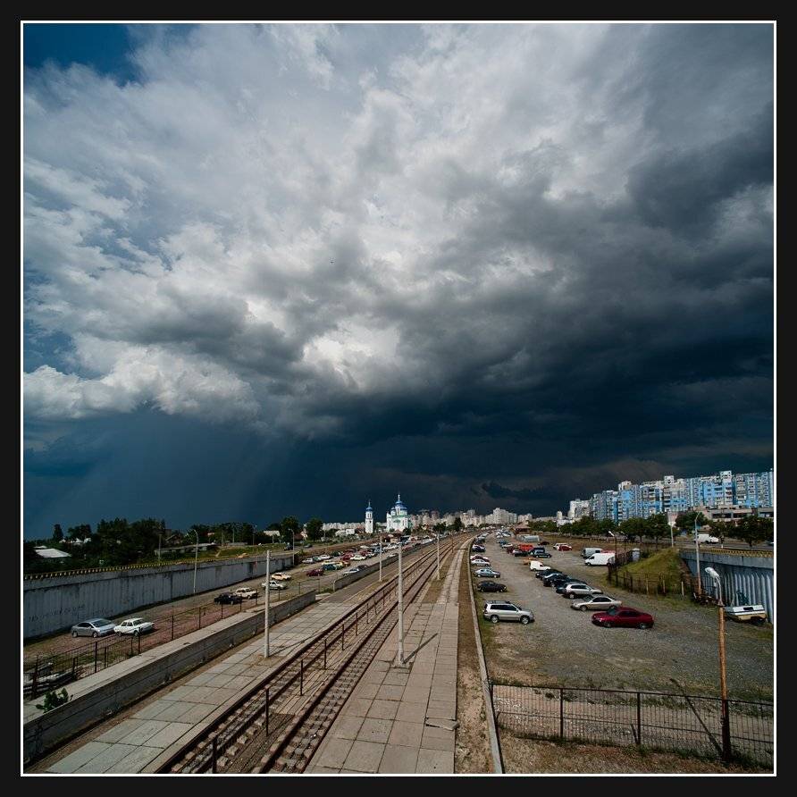 Июль... Гроза над городом.... Автор: Алексей Соловей , Алексей Соловей