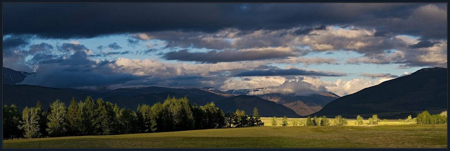 Курай после дождя. Автор: Виталий из Н-ска алтай, курайская, степь, горы, облака, Виталий из Н-ска