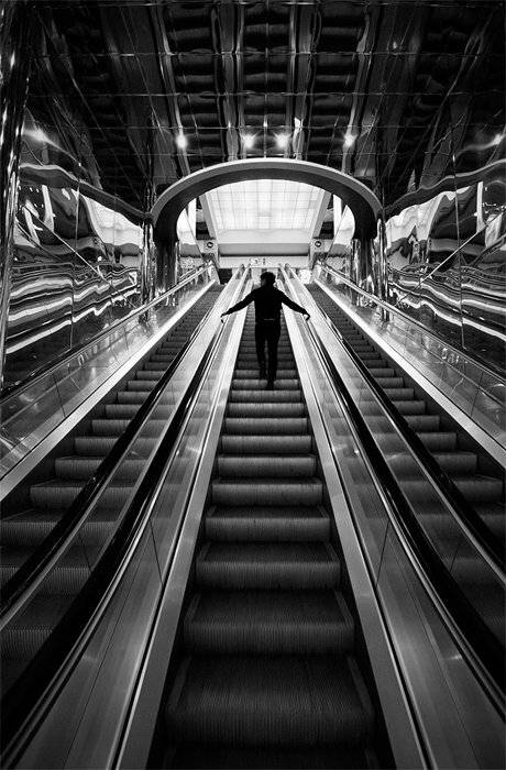 город, переход, человек, жанр,чб, Piligrim