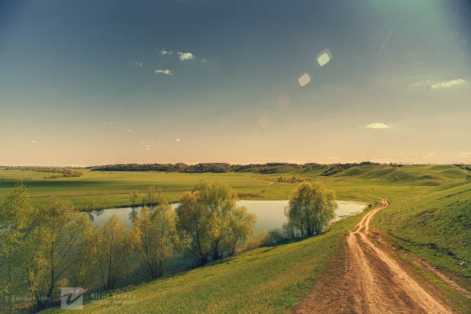 В полдень. Автор: Кирилл озеро, луг, поле, Кирилл