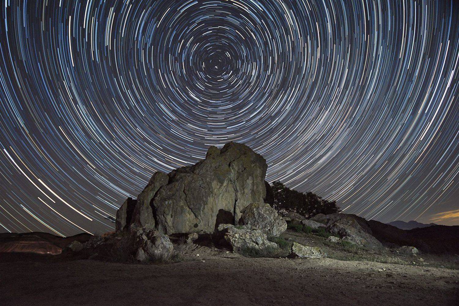 Движенье звезд. Автор: Роман Колесников , Роман Колесников