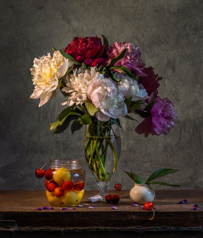 натюрморт, пионы, черешня, евгений корниенко, still life, peonies, cherry, evgeny kornienko натюрморт с пионами и черешнейphoto preview