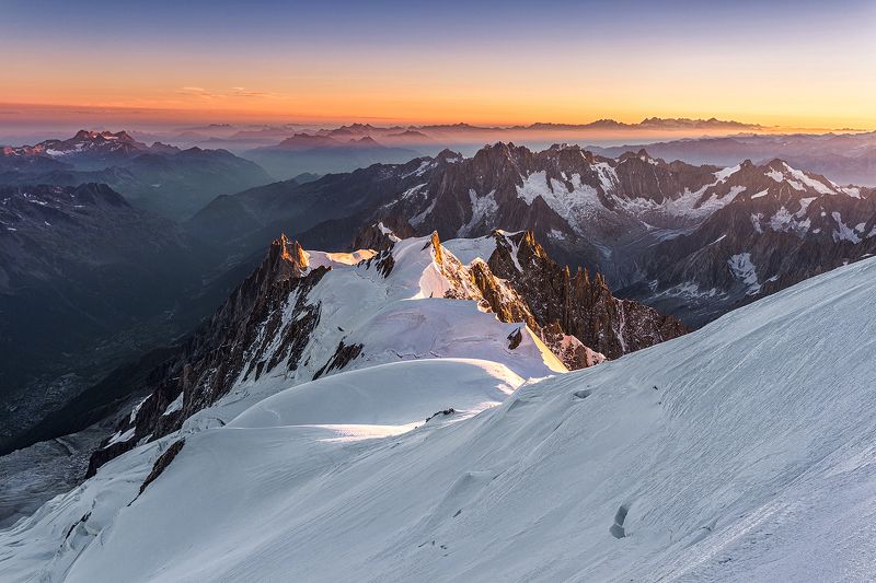 Mont Blanc, Alp, Alps, summit, top, snow, mountains, trip, trekking,  Sunrise in Alpsphoto preview