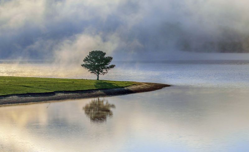 Sunrise on the city of Dalatphoto preview