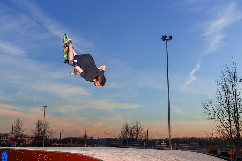 Спортивная молодежьphoto preview