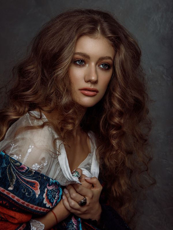 девушка, портрет, кудри, винтаж, разия, картина алматы казахстан фотостудия Винтажphoto preview