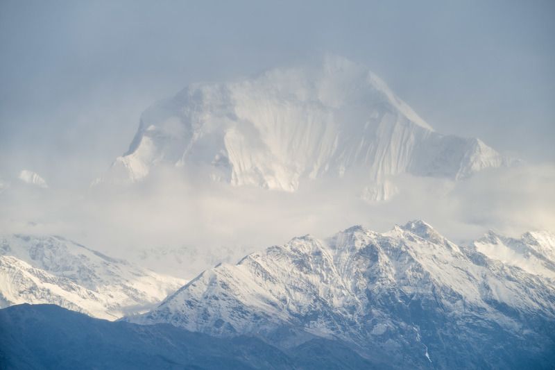 непал, гималаи, аннапурна, дхаулагири, горы, Дхаулагири, плывущая в облаках. 8168 м.photo preview