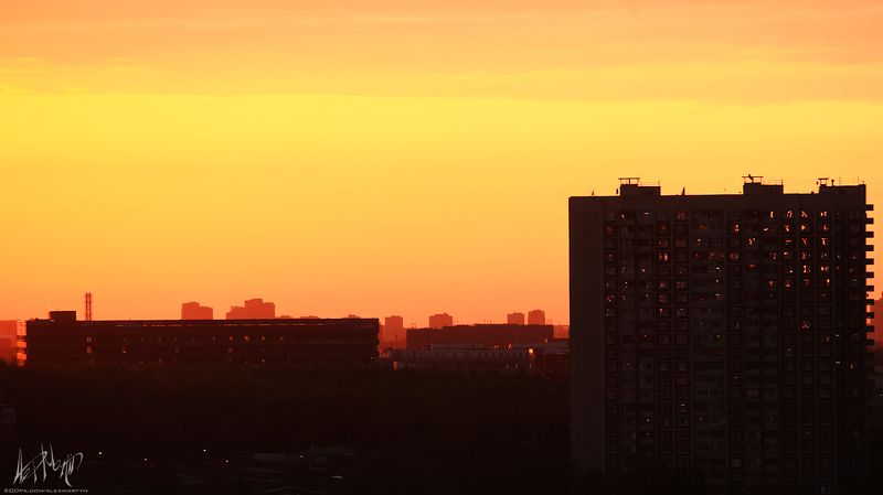 закат, город, пейзаж, краски, буйство, цвет, москва, парк, дорога, шестнадцатиэтажки Небесно-городская серияphoto preview