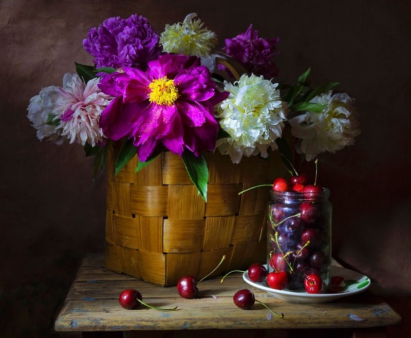 натюрморт,пионы,черешня,корзина, О летних пионерах...photo preview