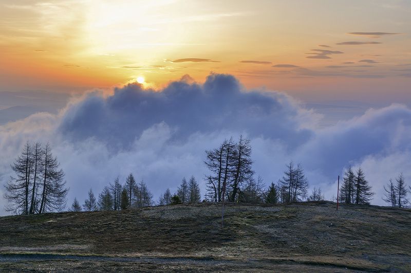 Горы, Альпы, высота, солнце Воины света отступаютphoto preview