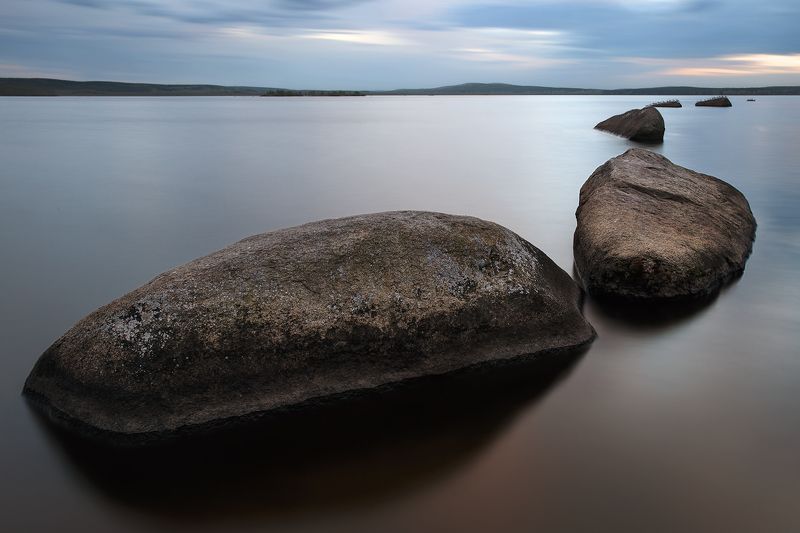 вода, камни, урал, природа, закат, пруд, длинная выдержка, чайки Каменные следыphoto preview