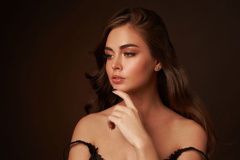 портрет, девушка, студия Аринаphoto preview