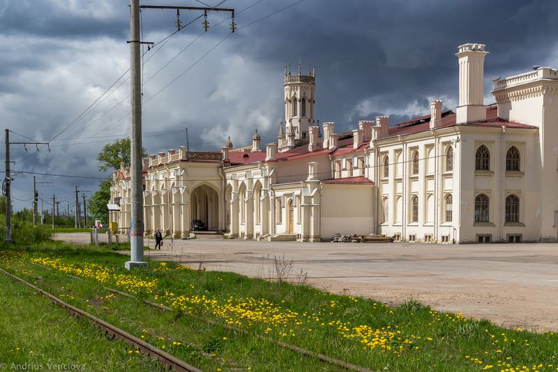 New Peterhof Railway Stationphoto preview