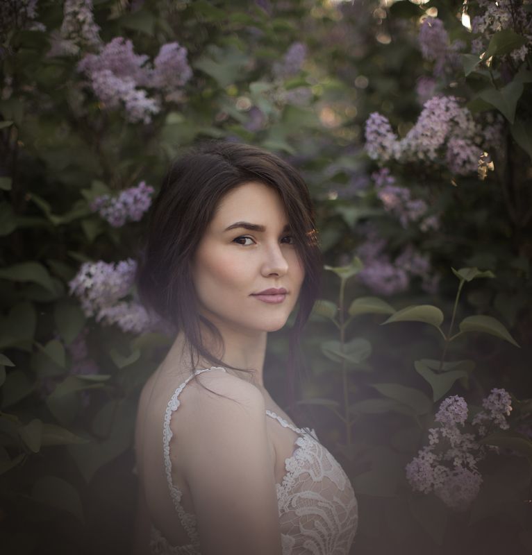 студия, девушка, портрет сиреньphoto preview