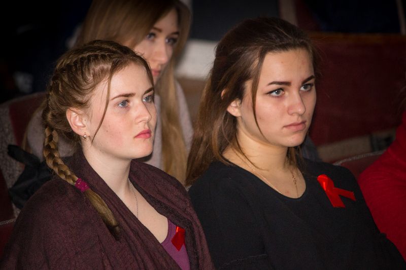 студенты, актовый зал, мероприятие В актовом зале лекция о СПИДеphoto preview