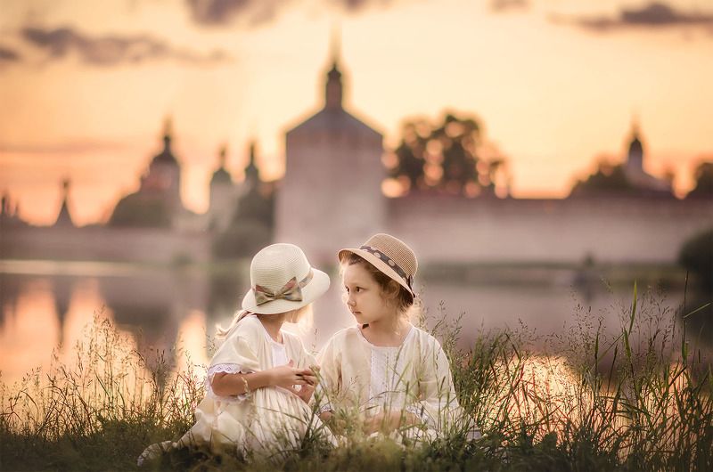 Закат над монастыремphoto preview