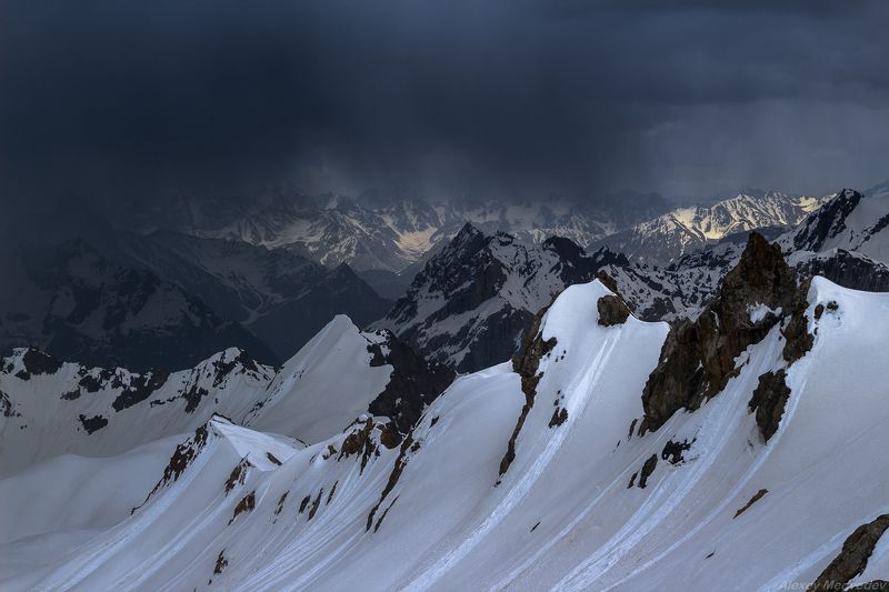 горы, скалы, таджикистан, фаны, перевал, снег, лавина, памир, казнок, mountains,tajikistan, фаны, Гроза приближаетсяphoto preview