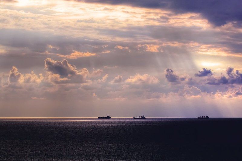 севастополь, море, рейд В ожиданииphoto preview