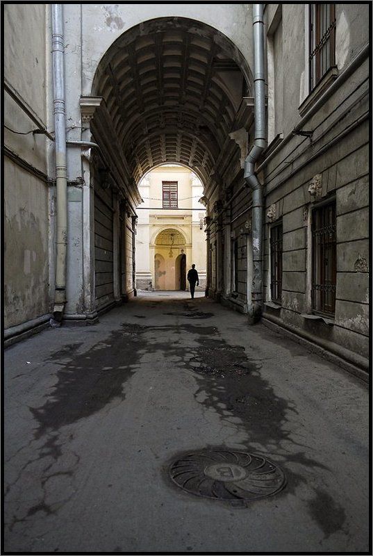 Гуляя по Фонтанке. Питерские дворики.photo preview