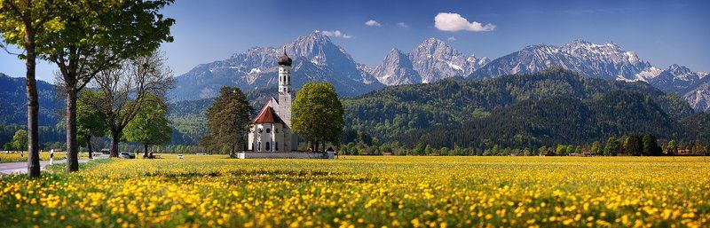 раскинулось поле ширОко в окрестностях Colomanskirchephoto preview