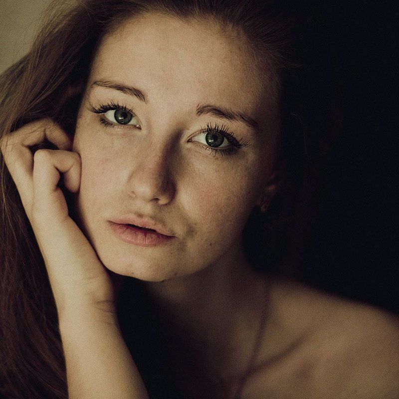 девушка,портрет,глаза девушкаphoto preview