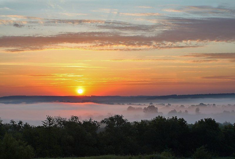 Утонула деревня в туманеphoto preview