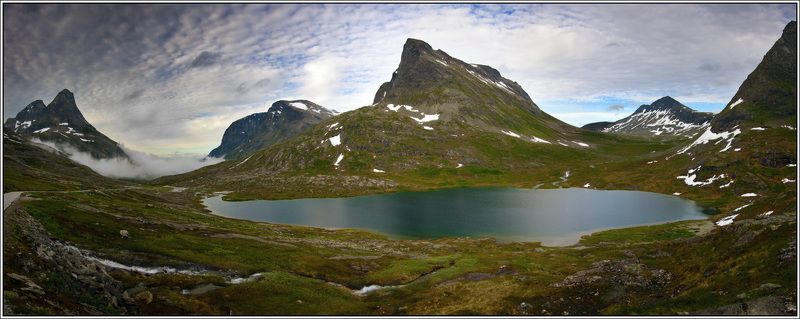 норвегия, фьерд, озеро Путь тролляphoto preview