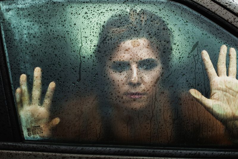 дождь, девушка.руки дождьphoto preview