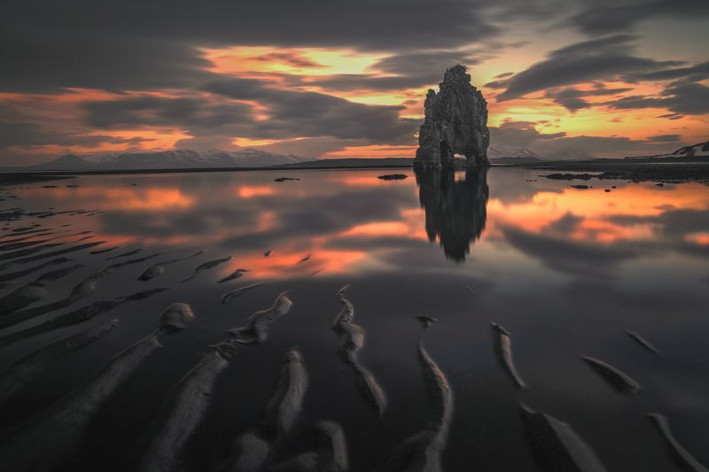 hvitsekur,iceland,sunset,rock,sand,dramatic sky,travel,zeiss,lee filters,long exposure dragon in the darknessphoto preview
