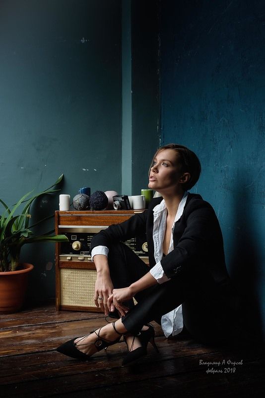 портрет, девушка, свет, тень, жанр, студия Чуча фото превью