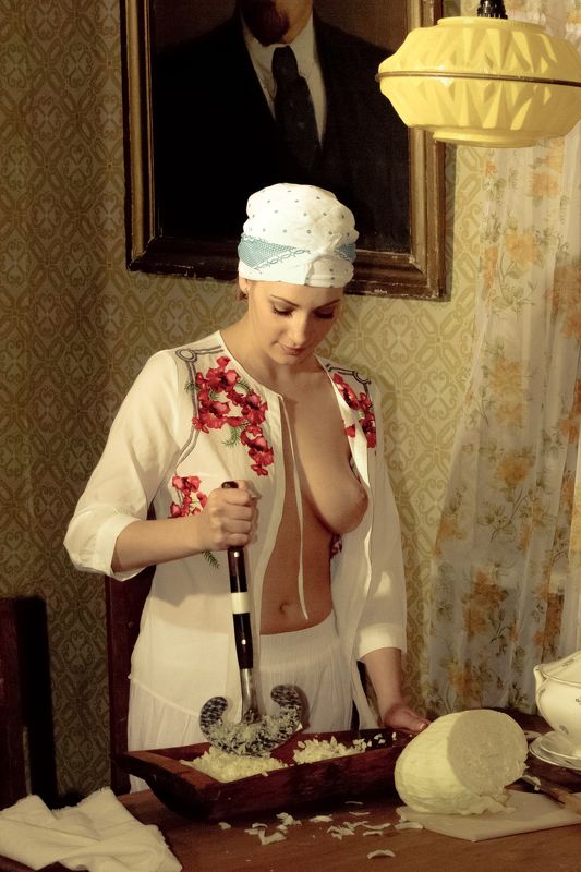ню, nu, nude, nudeart, арт-ню, портрет, portrait, girl, девушка, обнажённая, грудь, винтаж, vintage, ретро, деревня, кухня, корыто, сечка, капуста, ***photo preview