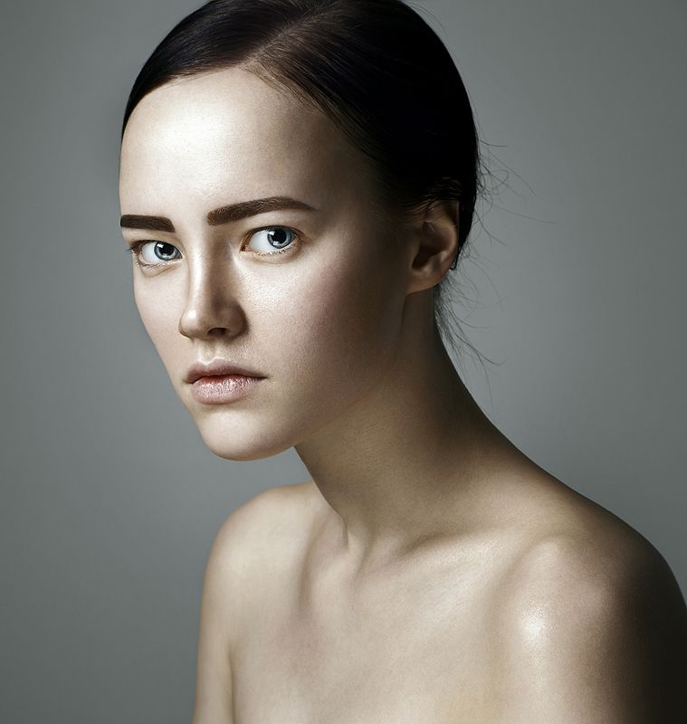 девушкаphoto preview