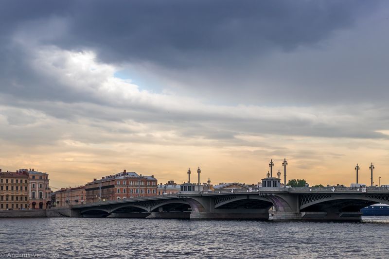 Annunciation Bridgephoto preview