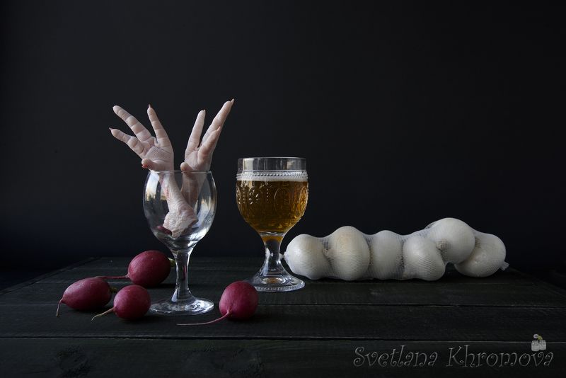 куриные лапы, футбол, лук, редиска Ужин вратаряphoto preview