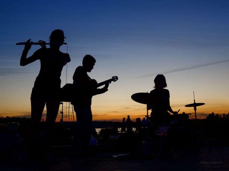 закат, лето, концерт, музыканты, флейта, гитара, барабан, андрейларионов Twilight tunephoto preview
