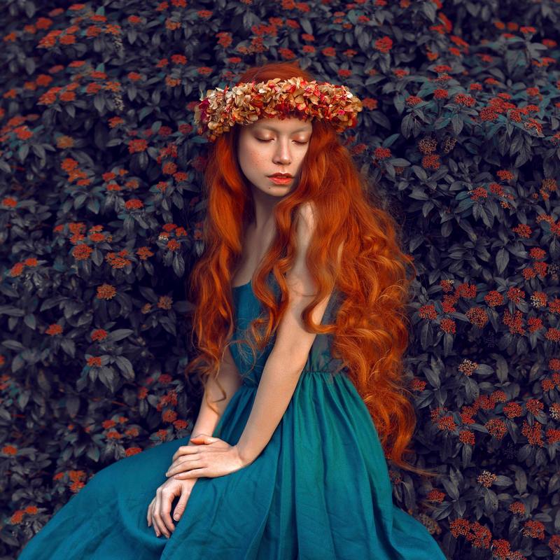 carolinemadison, portrait, beauty, redhair, redhead, portraiture, curlyhair,  lips, emotion, longhair, Crownphoto preview