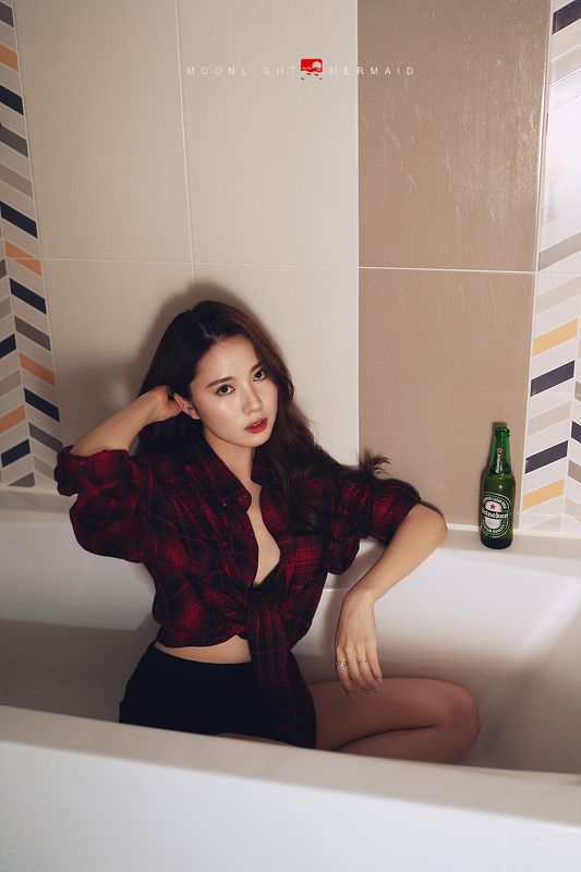 #sexy #girl #woman #beauty #cute #light #night #red #seminude #potrait #underwear #female #vivid #a9 #sony  girl with beerphoto preview