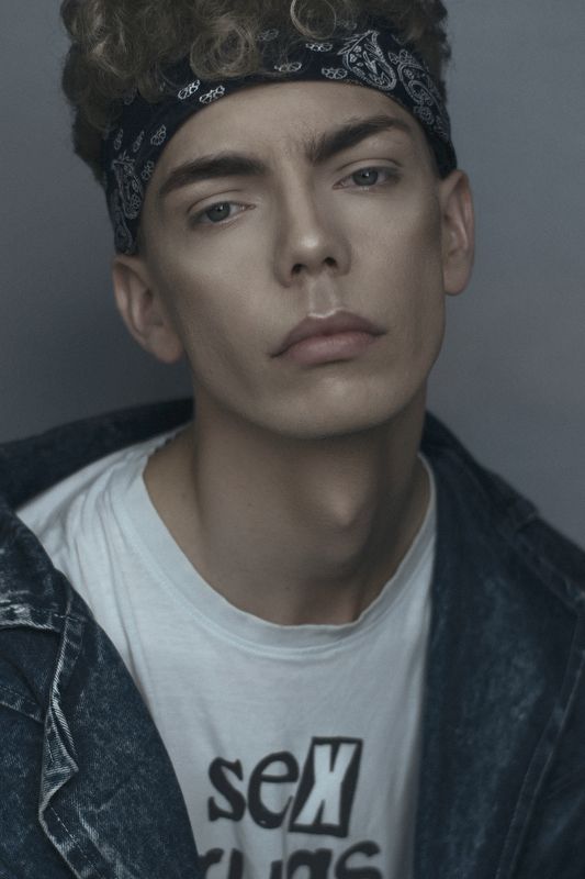 #boy #male #model #sex #drugs #curly #jeans Ralfphoto preview