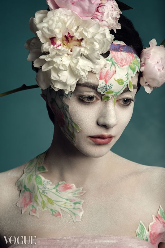 fashion, fine-art, painting, art, story, conceptual, concept, beauty, love, flower Empereur de la Fleurphoto preview
