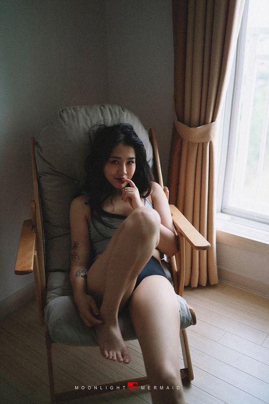 #sexy #girl #woman #beauty #cute #light #night #red #seminude #potrait #underwear #female #cigarette #filmlike girlphoto preview