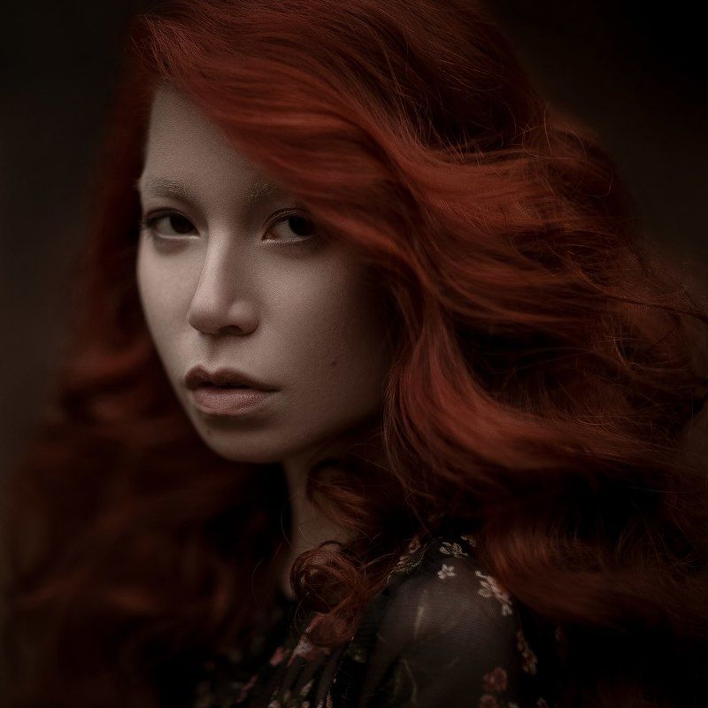 carolinemadison, portrait, beauty, redhair, redhead, portraiture, curlyhair,  lips, emotion, longhair, minsk Sidephoto preview