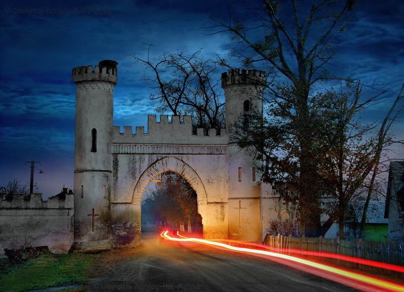 беларусь, город, минск, вечер, фотосфера-минск Дракон на воле! фото превью