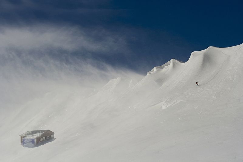 MOUNTAIN, SNOW, SKIING Drop ...photo preview