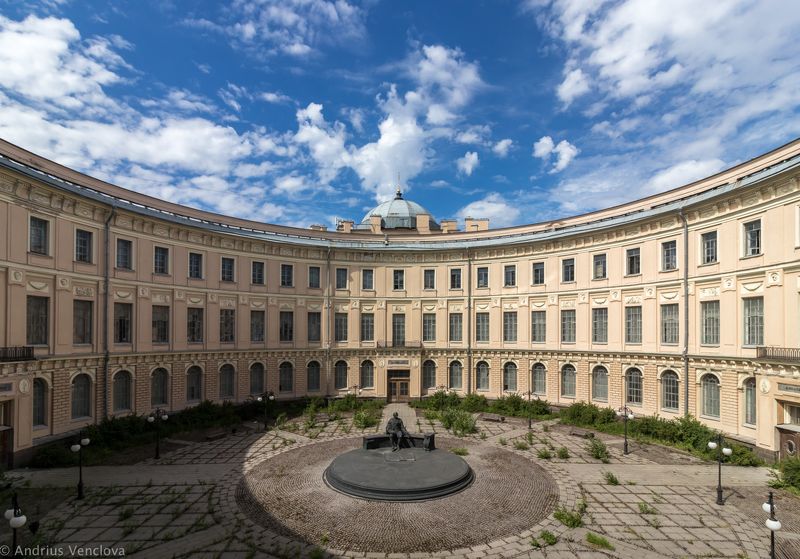 Inner yard of Arts Academyphoto preview